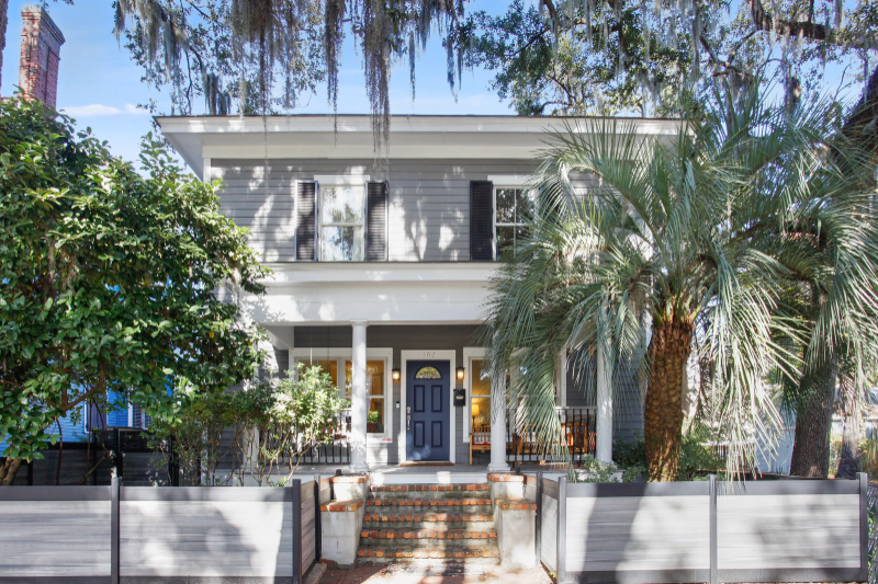Savannah House: 102 West 36TH Street