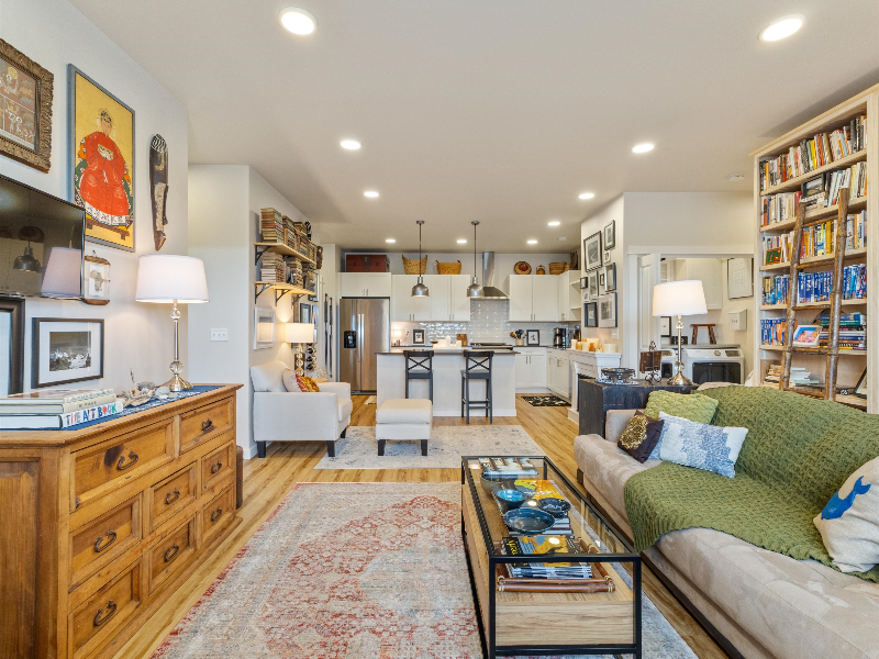 Livingston Condo: 2222B Willow Drive