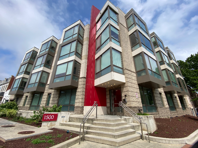 Washington Condo: 1500 Pennsylvania Ave, 102