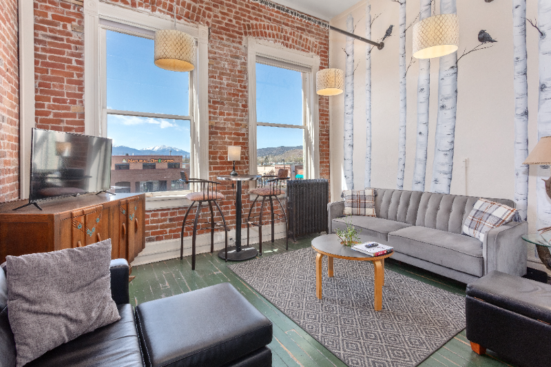 Salida Condo: 207 1/2 F Street