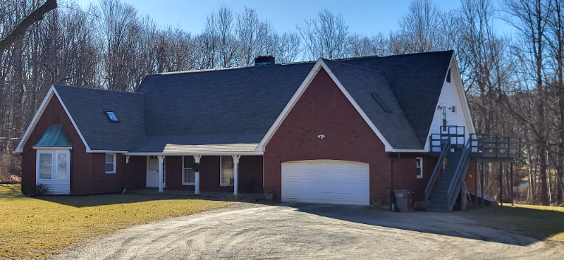 Naugatuck House: 105 Forest Street