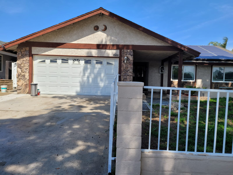 Fontana House: 9149 Croce dr