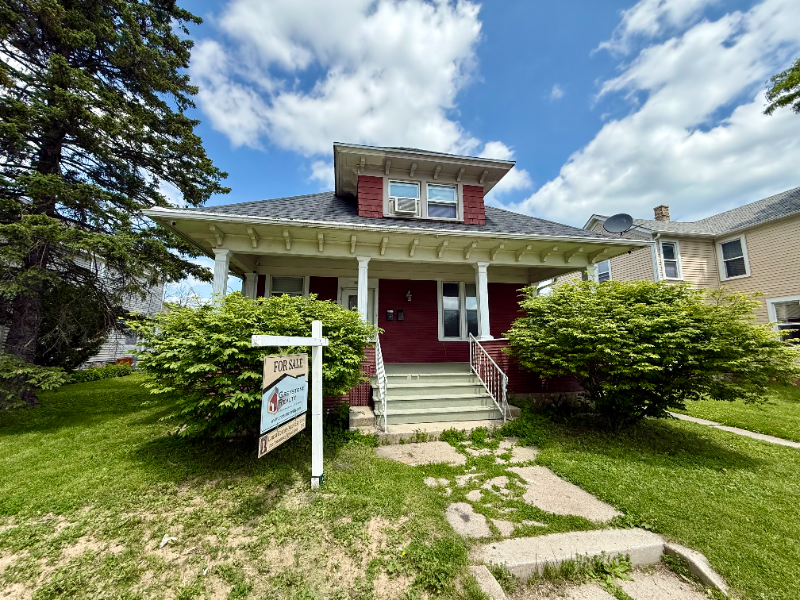 Sheboygan Townhome: 1416 Michigan Ave