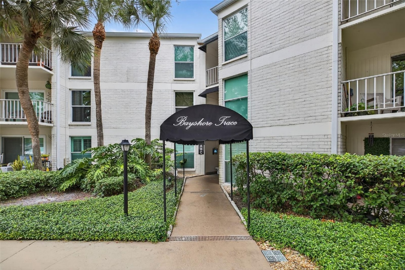 tampa Condo: 3325 Bayshore Blvd Unit A31