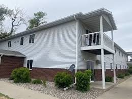 Fargo Apartment: 2109 17th St S