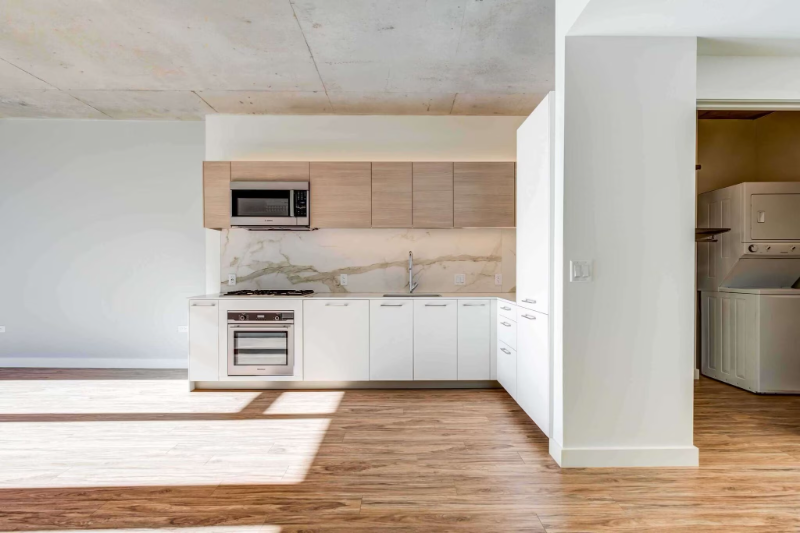 Chicago Condo: 620 W Randolph St