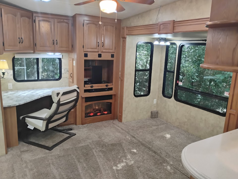 Hawkins House: 379 CR 3425