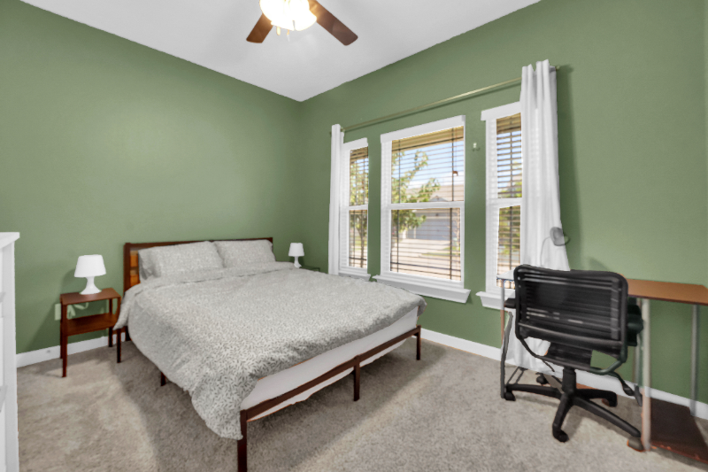 Denton House: 2113 Paxton Way