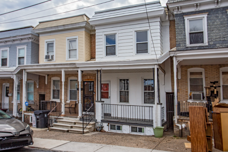 Wilmington Townhome: 1210 Elm St