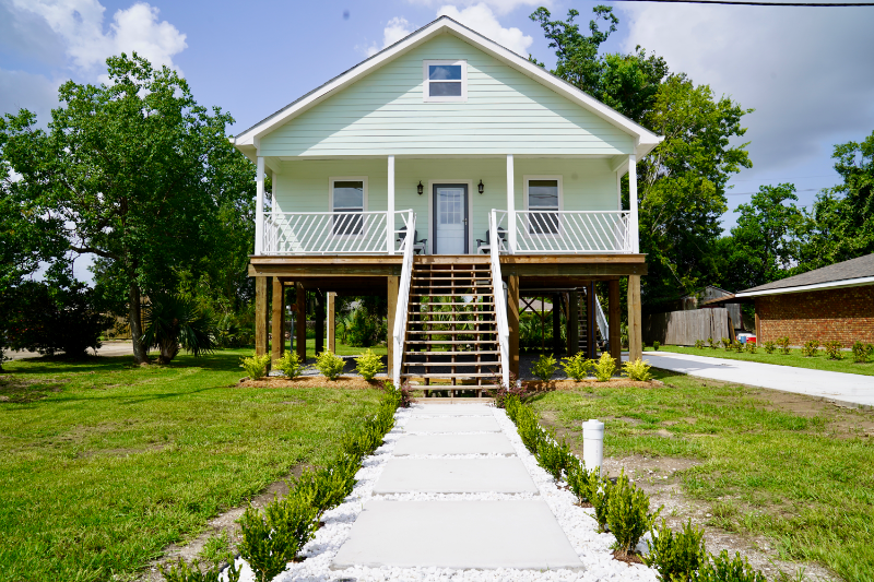 Houma House: 619 Woodside Drive