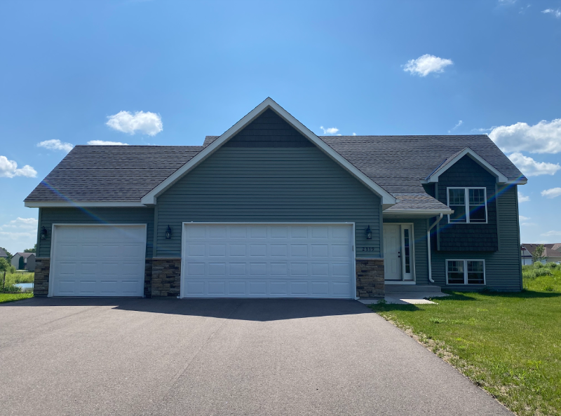 Cambridge House: 2339 8th Lane SE