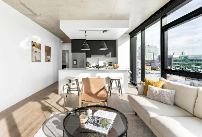 Chicago Condo: 216 N Elizabeth St