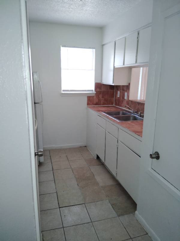 Houston Apartment: 10110 Forum Park Dr