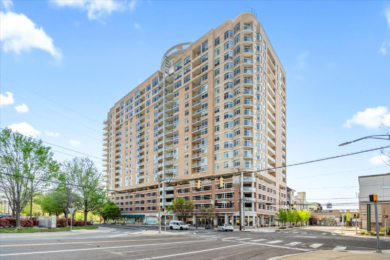 rockville Condo: 5750 bou avenue