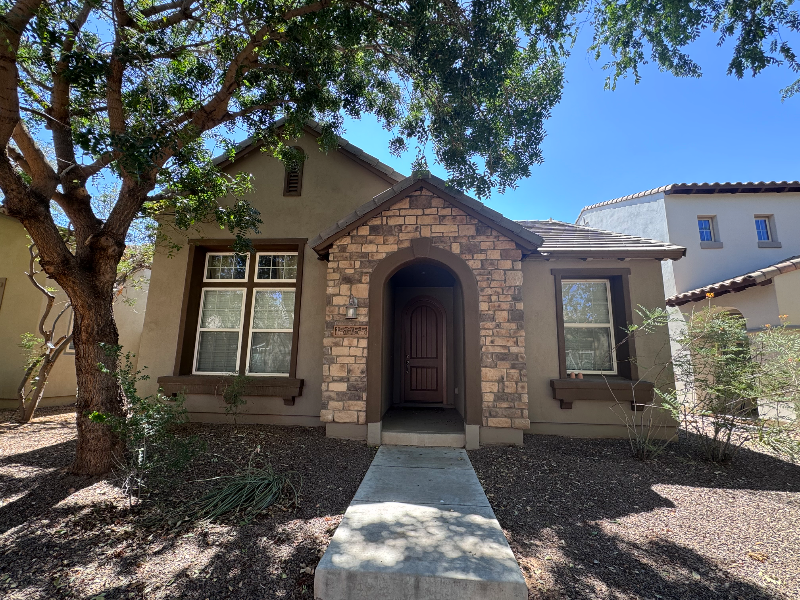 Surprise House: 15055 W Alexandria Way