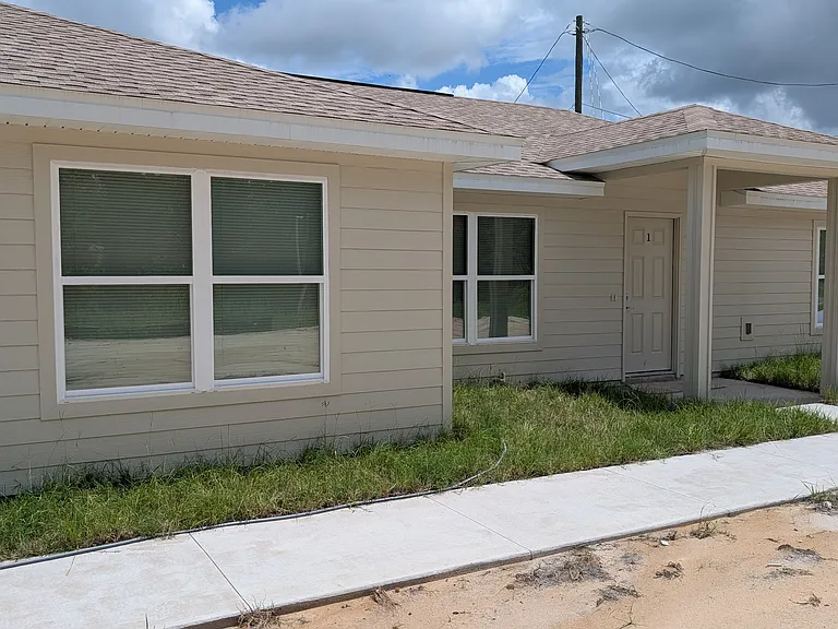 OCALA Multiplex: 8166 JUNIPER ROAD