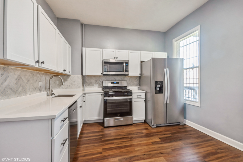 Chicago Apartment: 6649 S Greenwood Ave