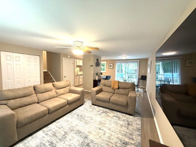 Charlotte House: 8014 Bald Ridge Dr