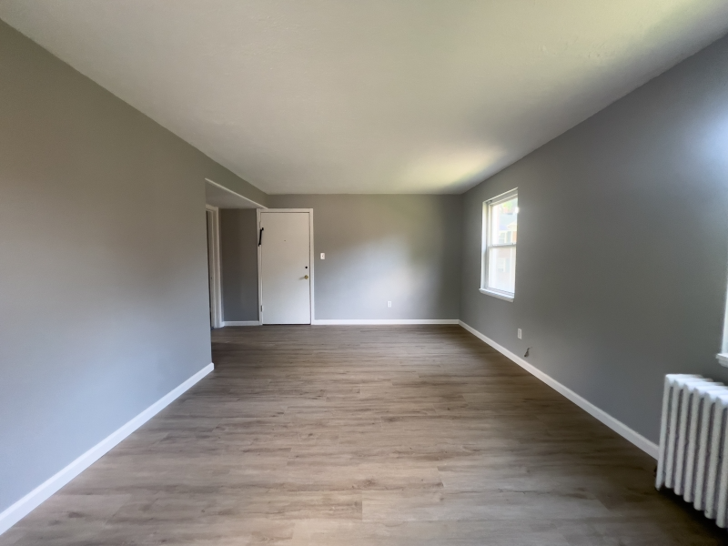 Cleveland Apartment: 10306 Shaker Blvd