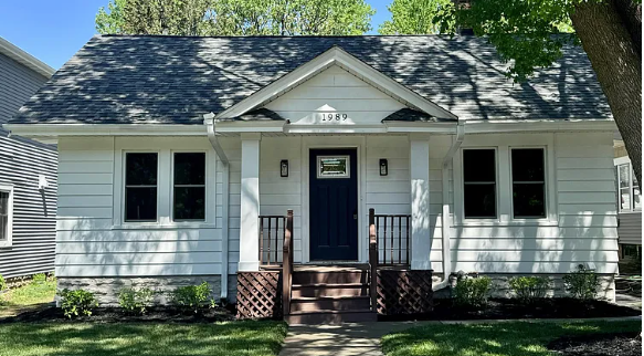 St Paul House: 1989 Randolph Ave.