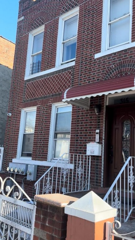 BROOKLYN Multiplex: 315 LEGION ST