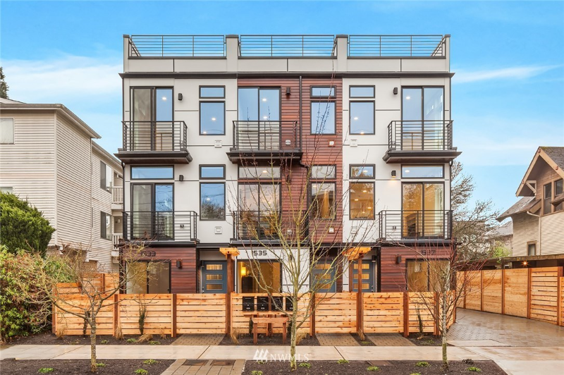 Seattle Townhome: 1537 NW 59th St