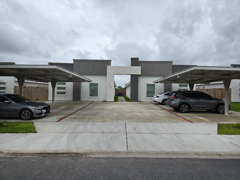 Alamo Multiplex: 421 East Acacia Ave.