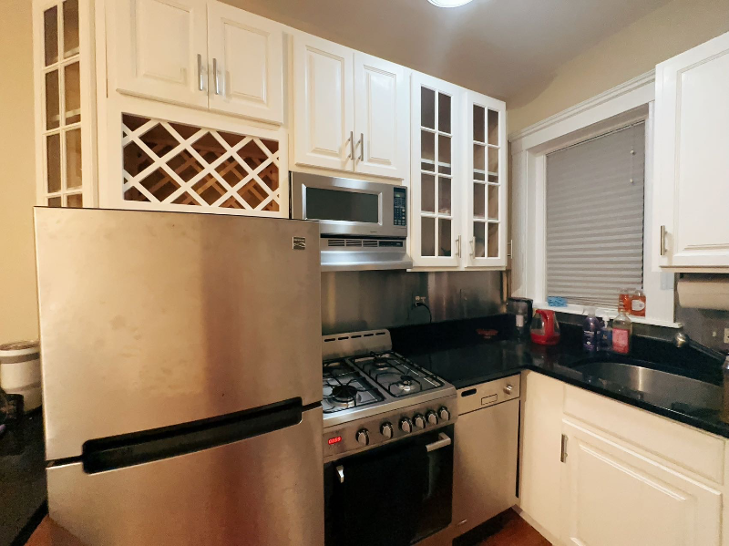 Boston Condo: 75 Burbank St