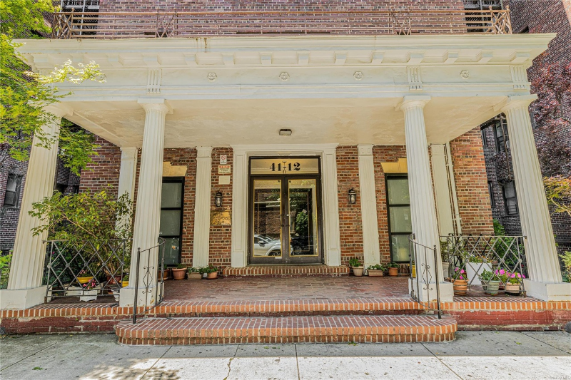 Sunnyside Condo: 41-12 41st St Unit 3-H