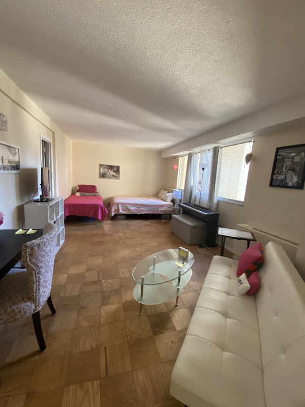 Chevy Chase Condo: 4515 Willard Ave apt 920S