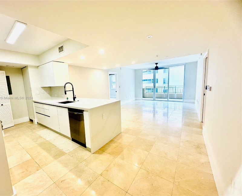 Hallandale Condo: 2017 S Ocean Dr