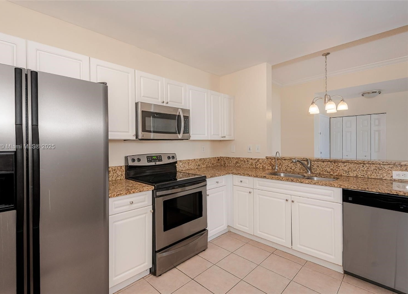 Fort Lauderdale Condo: 520 SE 5th Ave