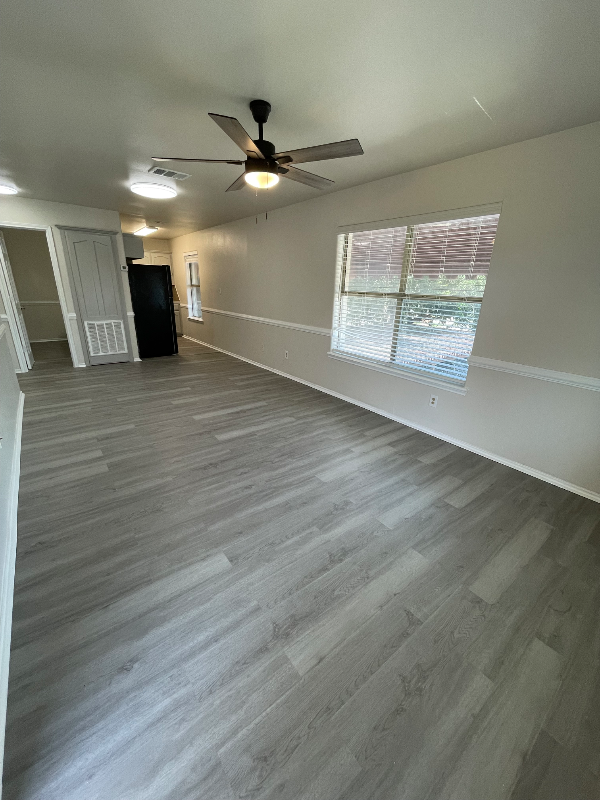 Harlingen Multiplex: 754 Sonesta Dr