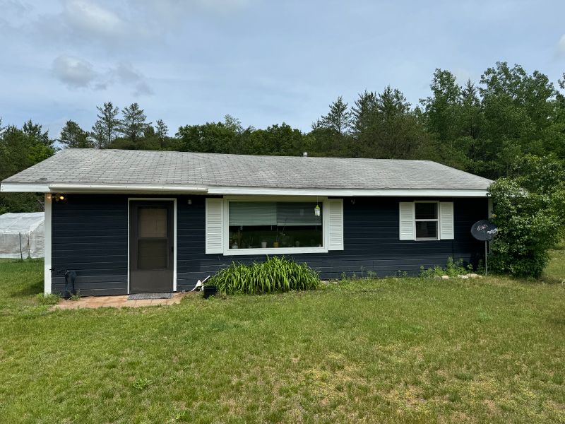 Springbrook House: 8594 Legion Lane