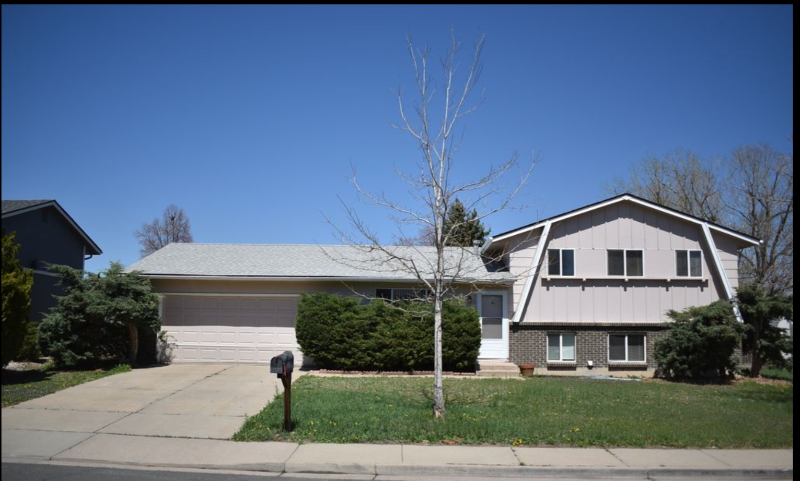 Aurora House: 1570 S Salida Way