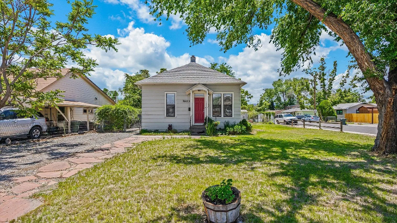 Grand Junction House: 1603 Elm Ave