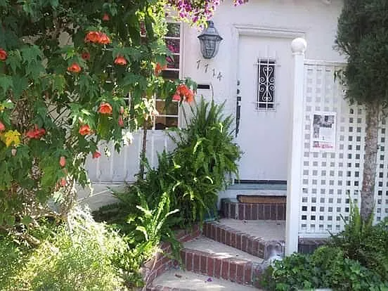 Los Angeles House: 7714 Waring Avenue