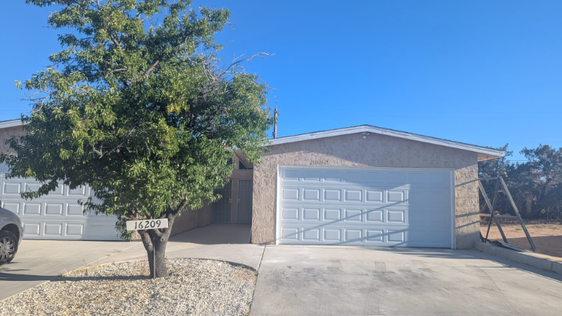 Hesperia Multiplex: 16209 Juniper St