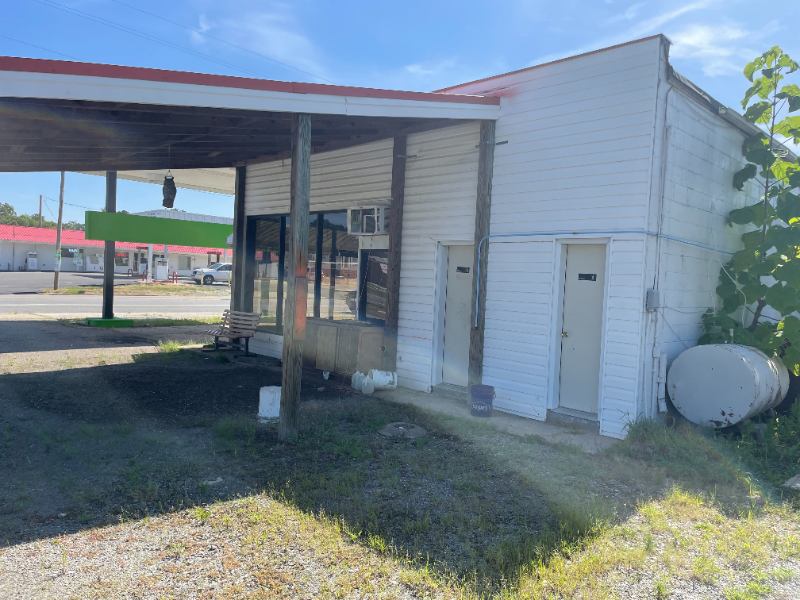 Macclesfield Other: 102 E Green st