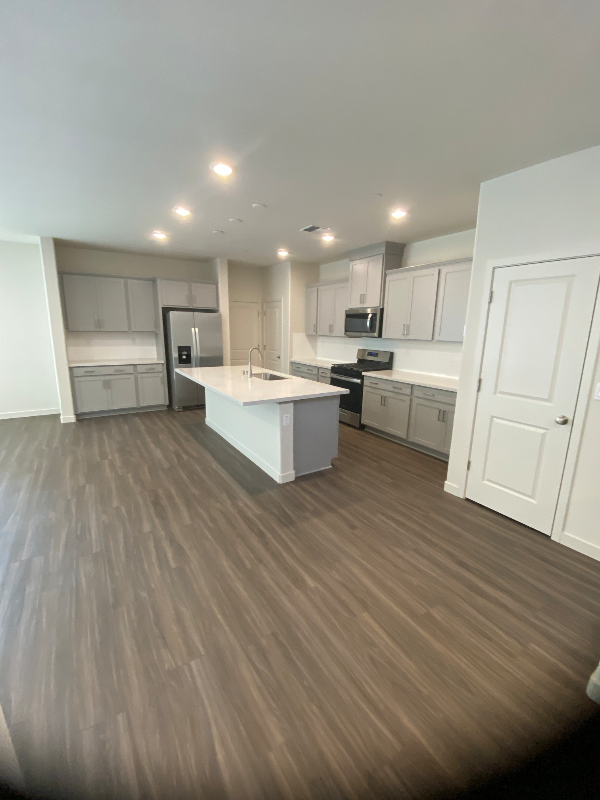 WEST SACRAMENTO House: 653 BARRETT LAKE RD