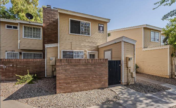 Mesa Townhome: 625 s westwood