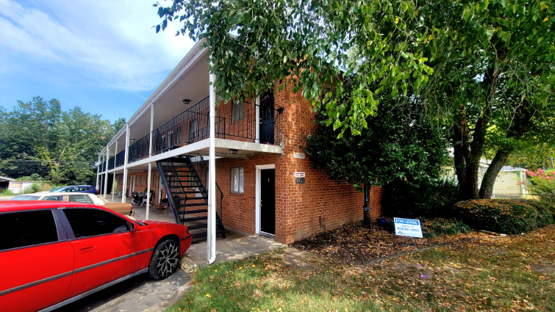 Henrico Apartment: 1822 Williamsburg Rd