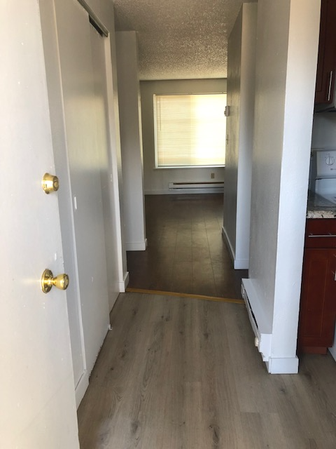 Tacoma Apartment: 1928 E 56th ST