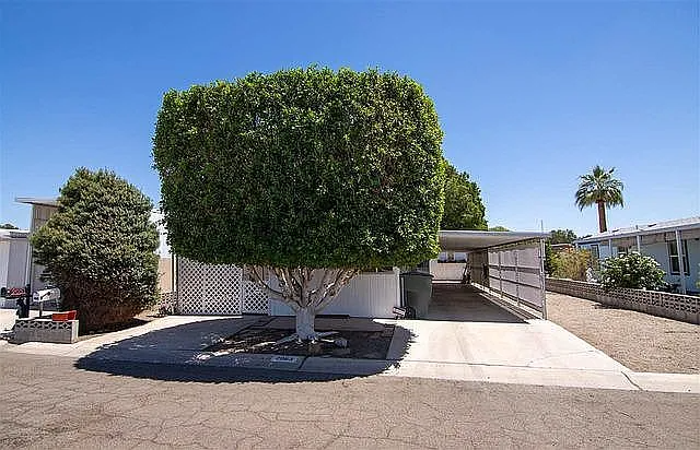 YUMA House: 2063 SOUTH COYOTE AVENUE