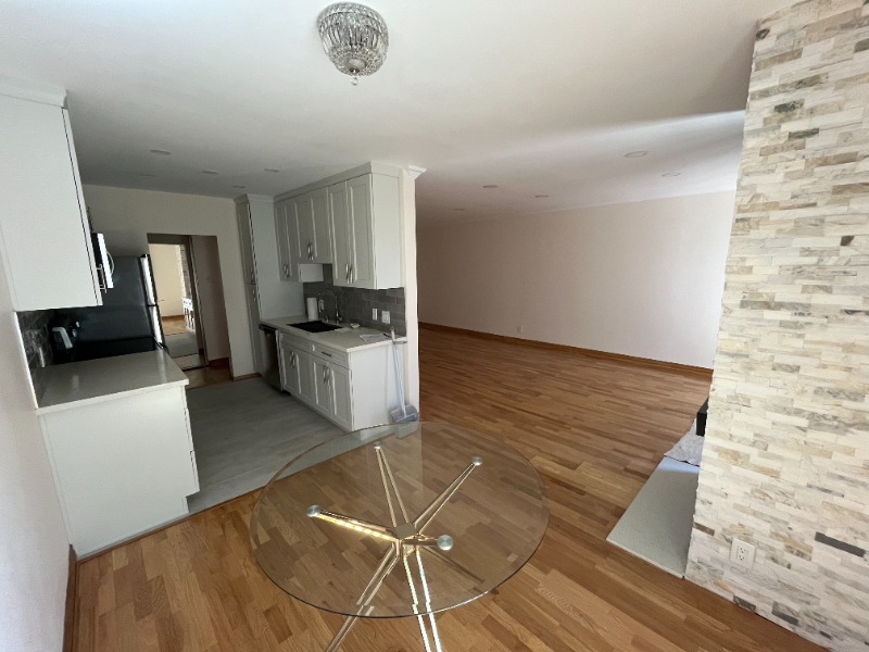 Los Angeles Condo: 1750 CAMINO PALMERO ST.