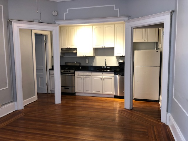 Albany Apartment: 542 Madison Avenue