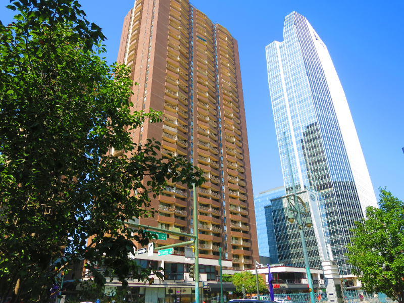 Denver Condo: 1020 15th St