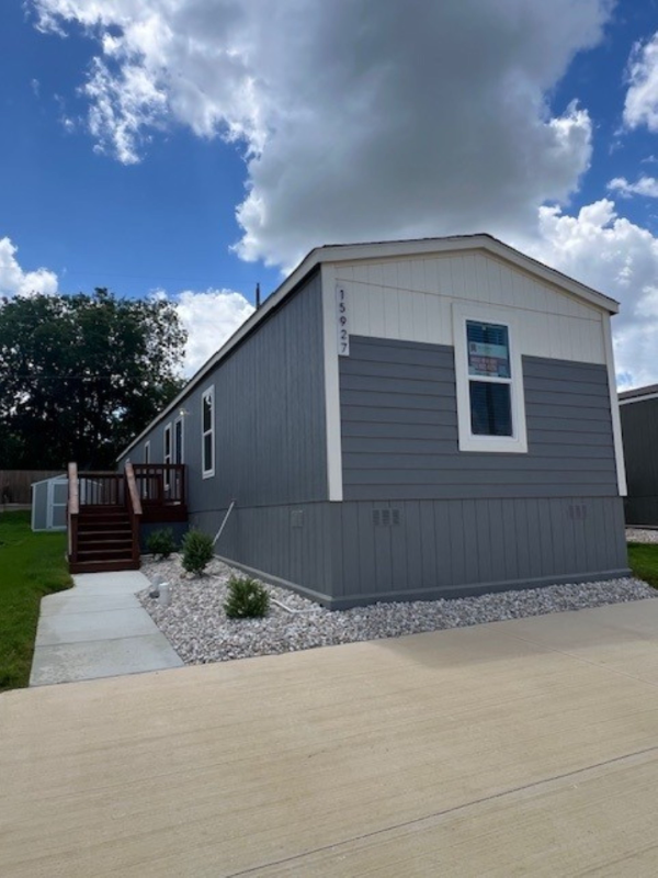 San Antonio Other: 15927 Flores Crest