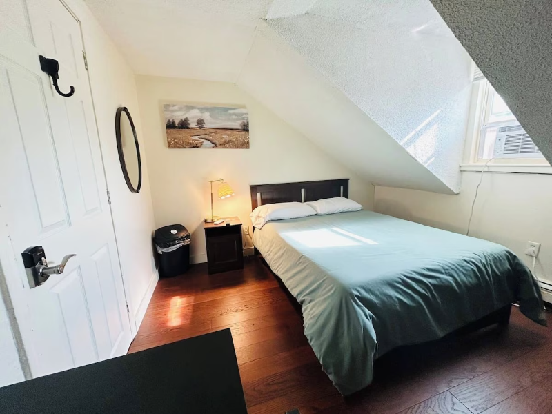 Providence Apartment: 62 Doyle Ave