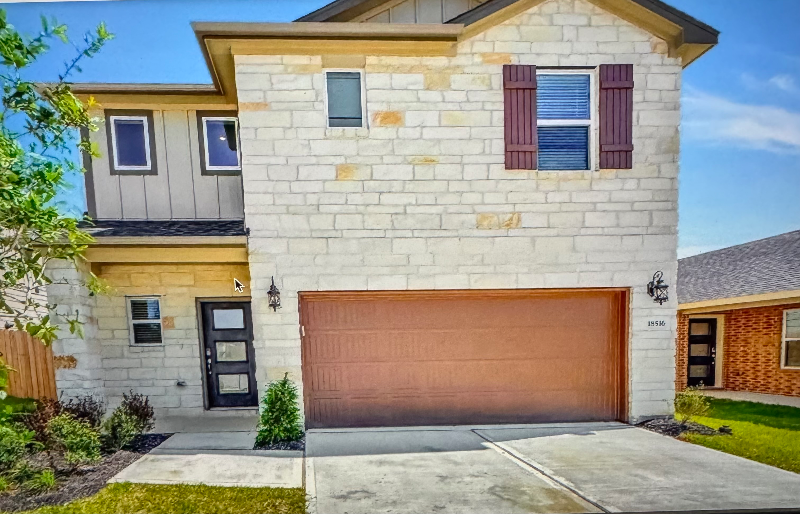 Montgomery House: 18516 Amber Pine Ct